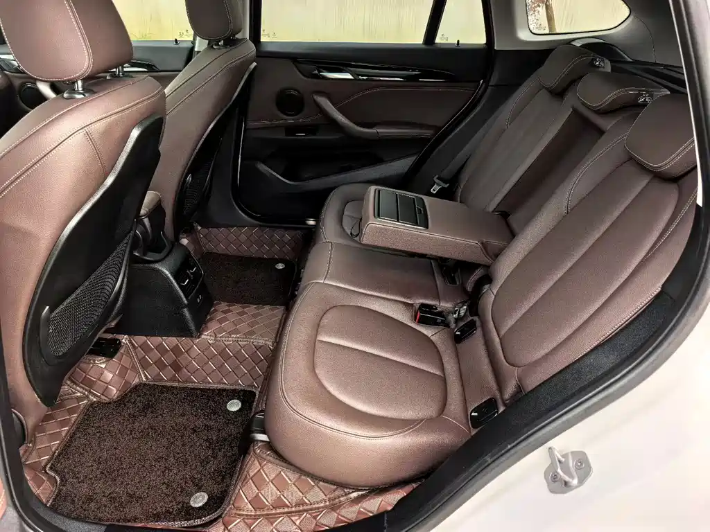 BMW X1 2020 — фото 9
