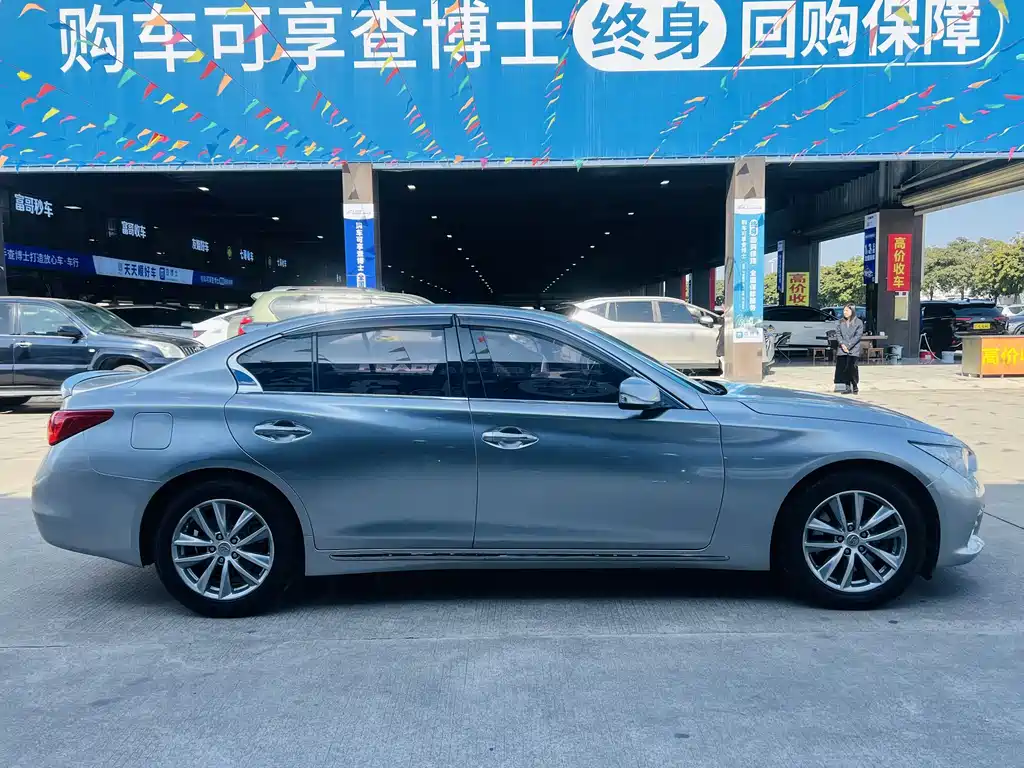 Infiniti Q50L 2017 — фото 6
