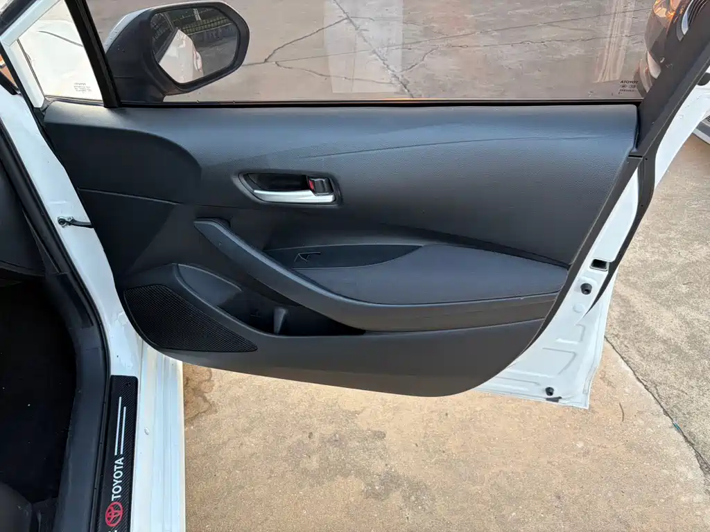 Toyota Corolla 2022 — фото 19