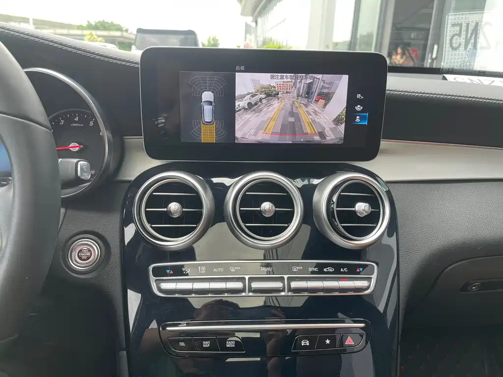 Mercedes-Benz GLC 2020 — фото 20