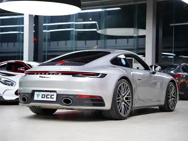 Porsche 911 2021
