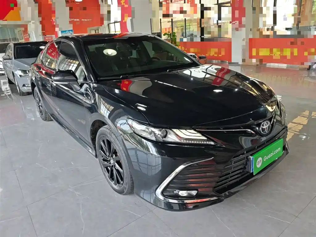 Toyota Camry 2021 — фото 4