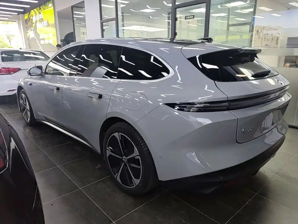 NIO ET5T 2024