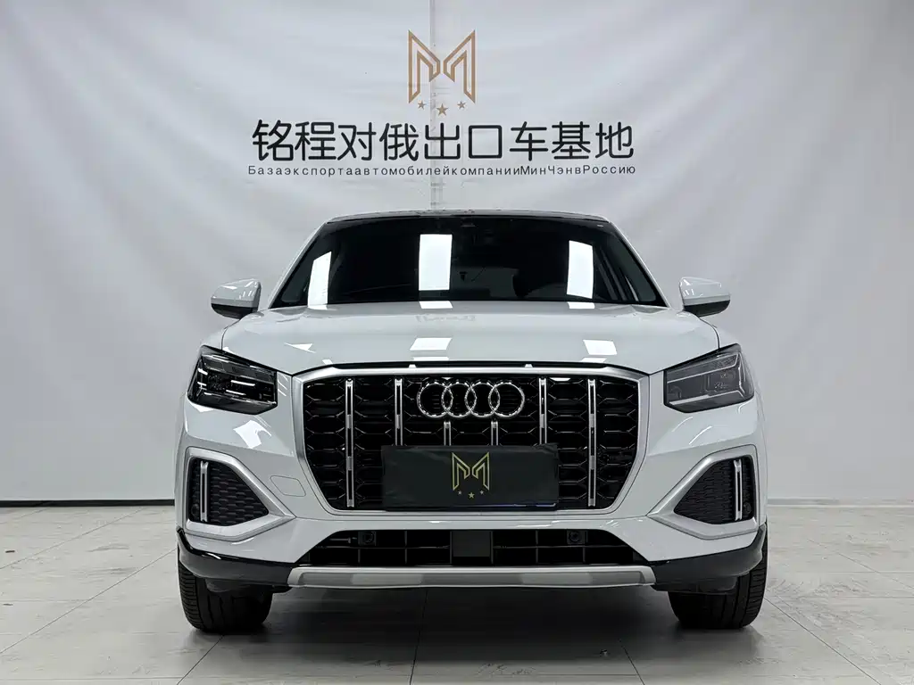 Audi Q2L 2023 — фото 2