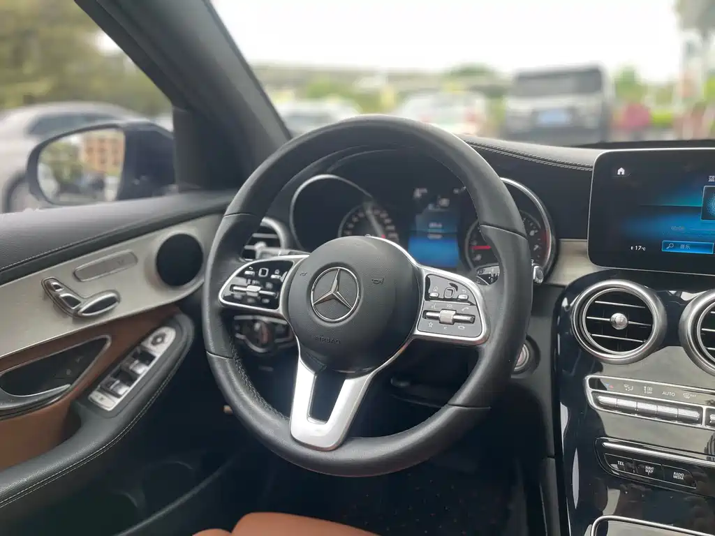 Mercedes-Benz GLC 2020 — фото 17