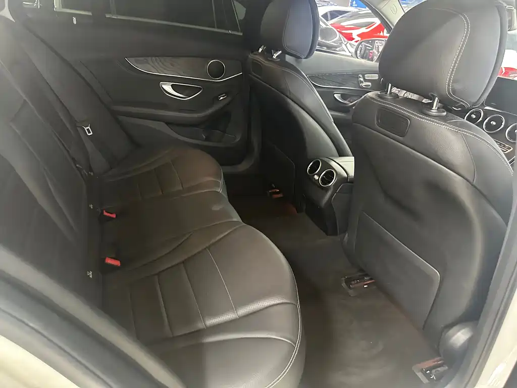 Mercedes-Benz C-Class 2018 — фото 9