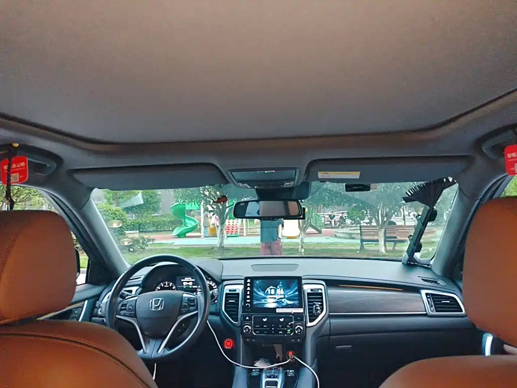 Honda UR-V 2018 — фото 9