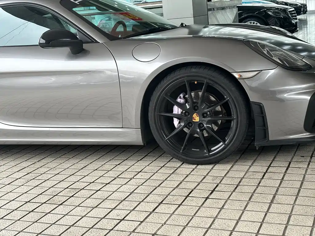 Porsche Cayman 2015