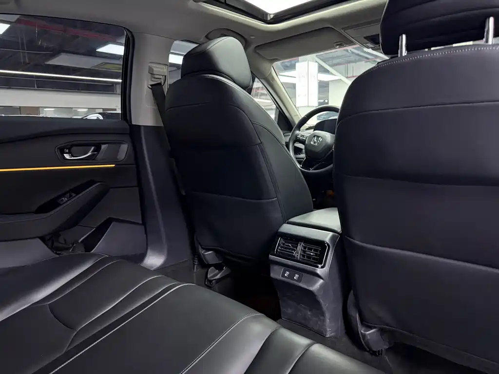 Honda Accord 2024 — фото 10