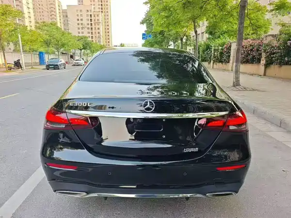 Mercedes-Benz E-Class 2021