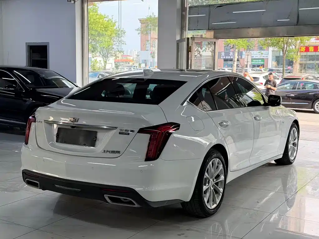 Cadillac CT5 2021 — фото 5