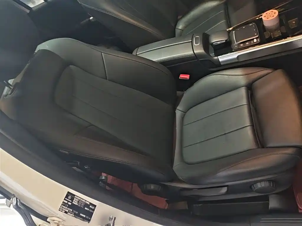 Mercedes-Benz GLB 2020 — фото 25
