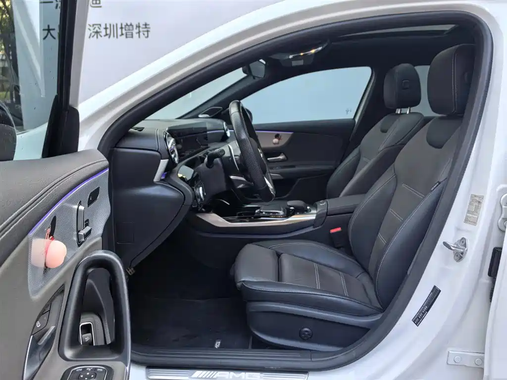 Mercedes-Benz A-Class AMG 2022 — фото 16
