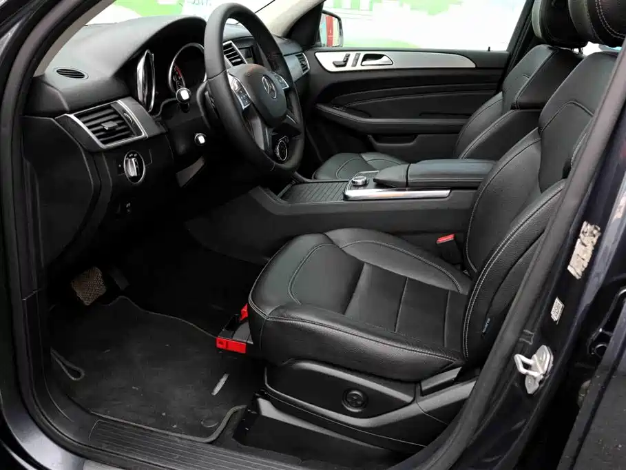 Mercedes-Benz M-Class 2014