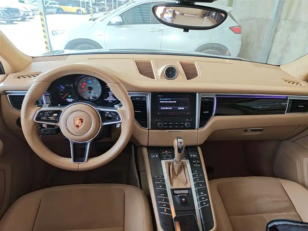 Porsche Macan 2016 — фото 10