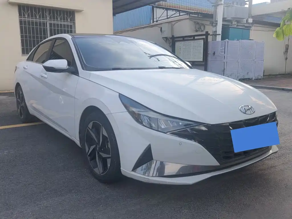 Hyundai Elantra 2021