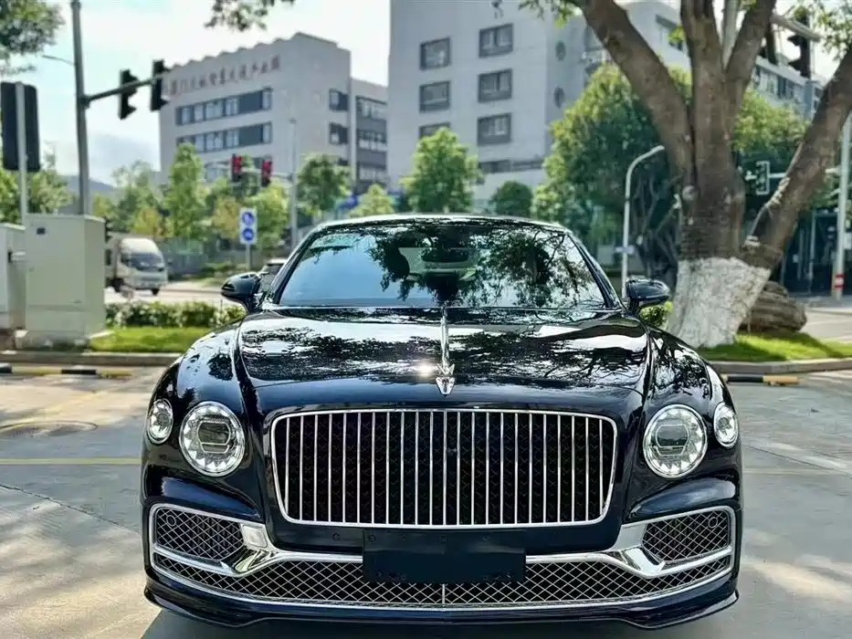 Bentley Flying Spur 2021 — фото 2