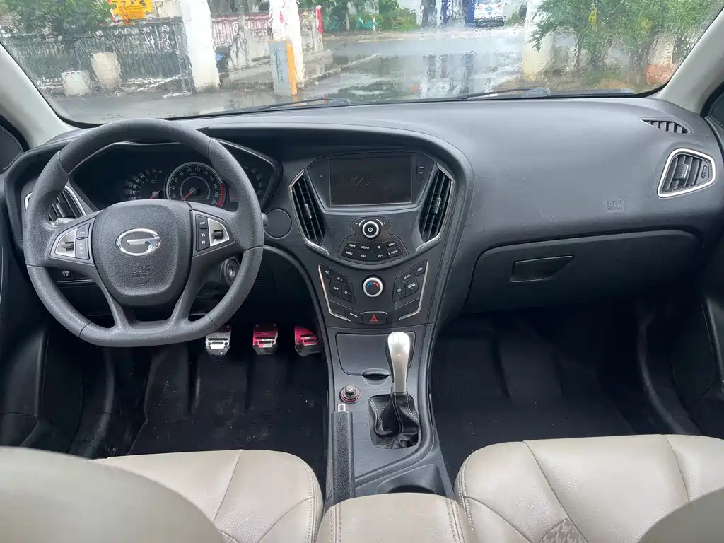 GAC Motor Trumpchi GA3S 2015 — фото 11