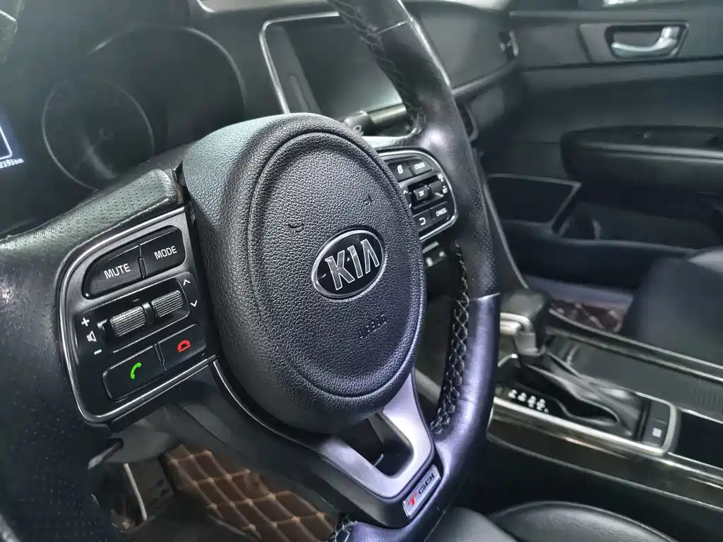 Kia K5 2015 — фото 11