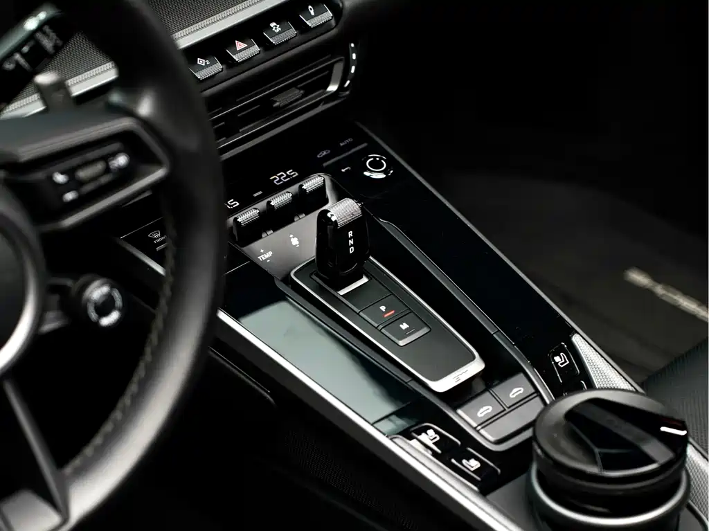 Porsche 911 2022 — фото 12