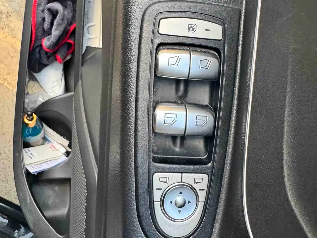 Mercedes-Benz Vito 2020 — фото 10