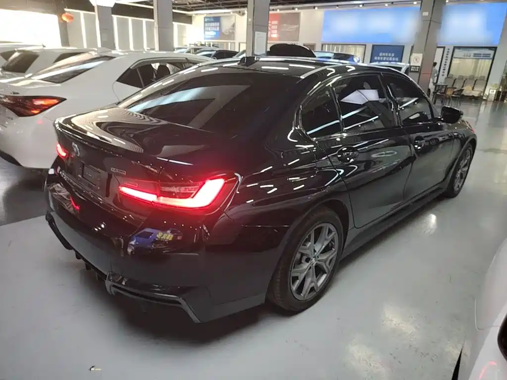 BMW i3 2025