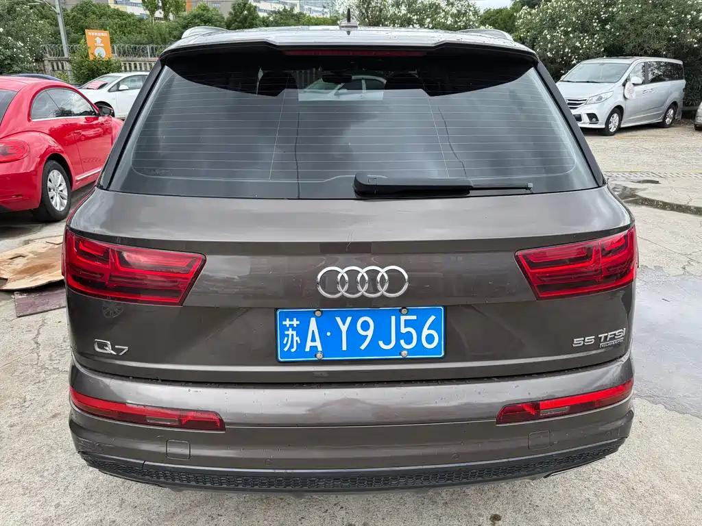 Audi Q7 2017 — фото 10