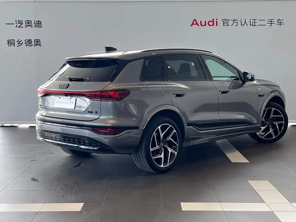 Audi Q6L E-Tron 2025 — фото 9