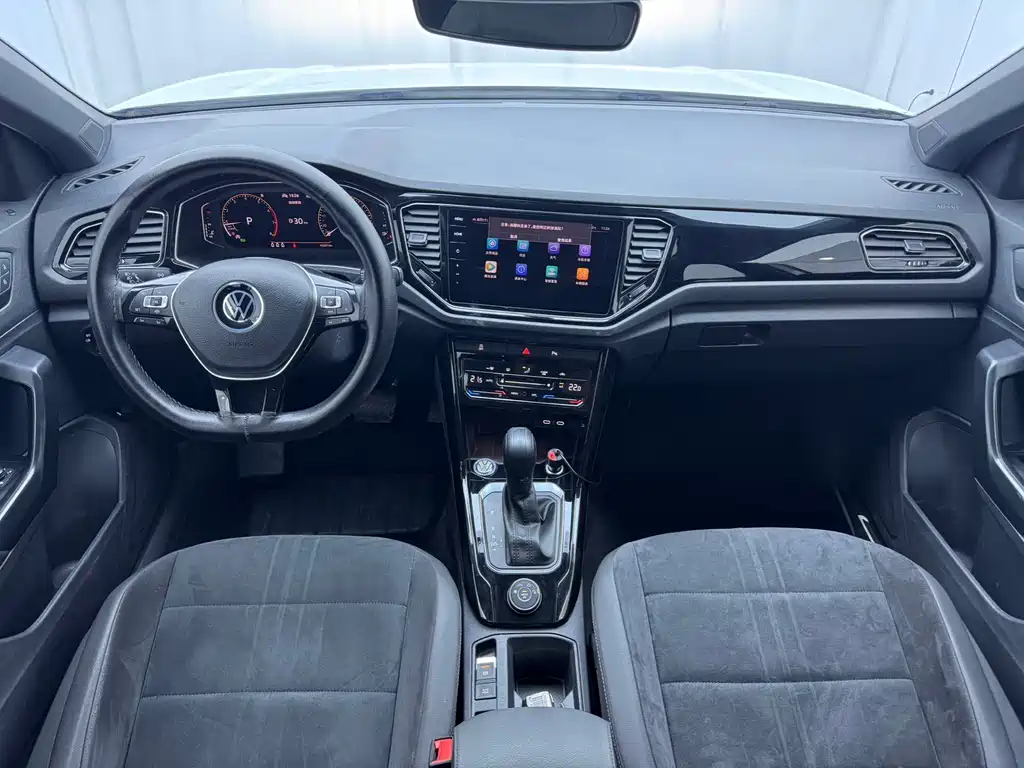 Volkswagen T-Roc 2022 — фото 13