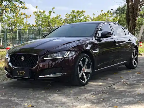 Jaguar XFL 2018