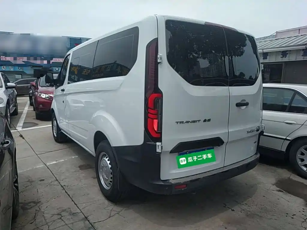 Ford Transit 2024