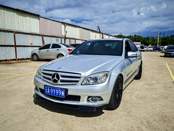 Mercedes-Benz C-Class 2010