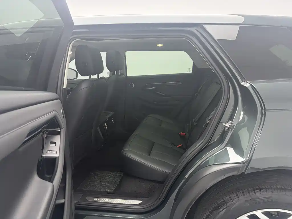 Land Rover Evoque 2022 — фото 11