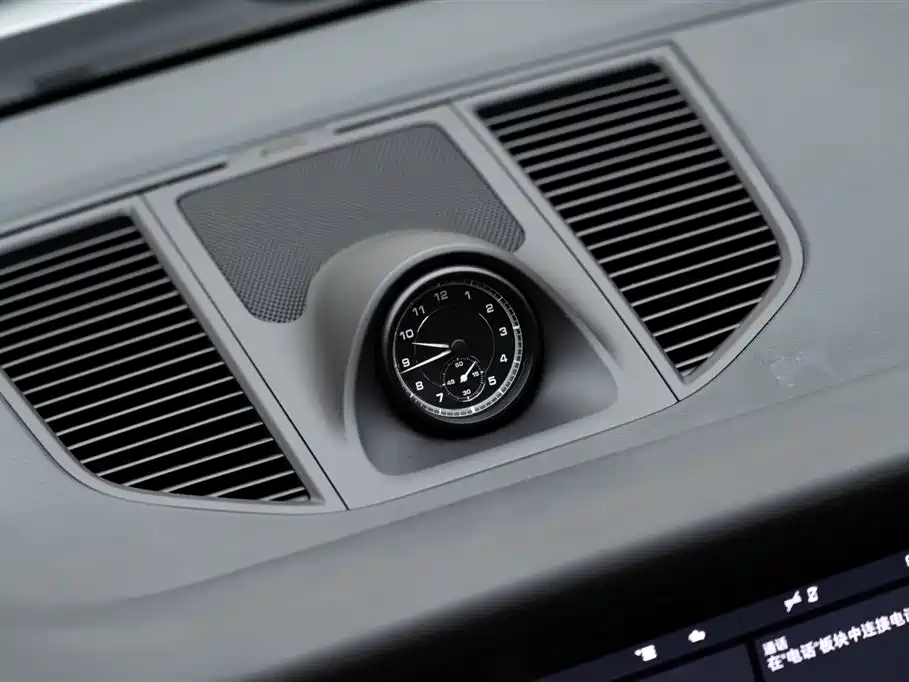 Porsche Macan 2023 — фото 18