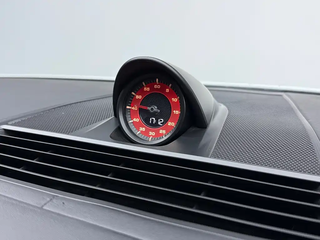 Porsche Panamera 2022 — фото 10