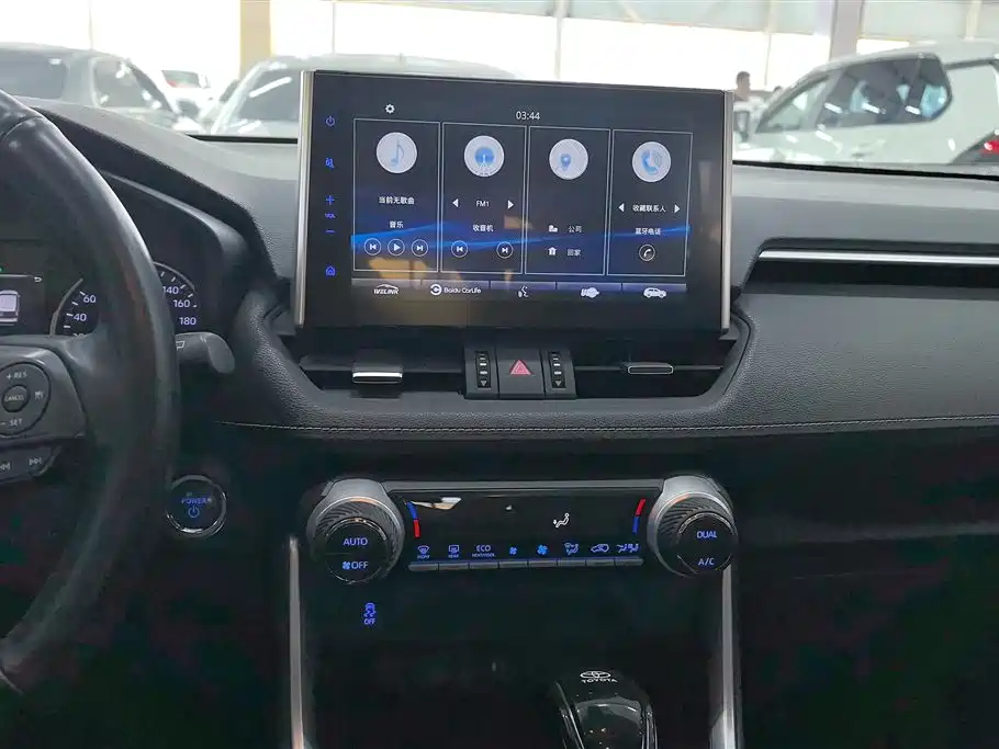 Toyota Wildlander 2022 — фото 13