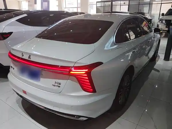 Hongqi H5 2023