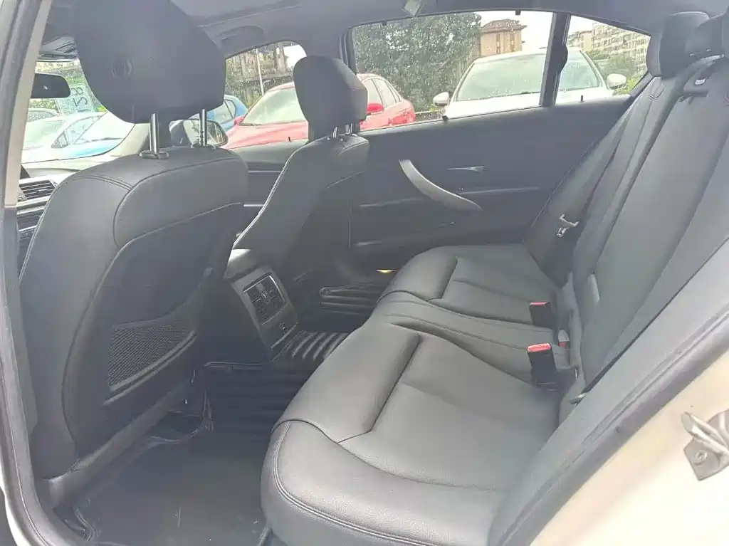 BMW 3 Series 2016