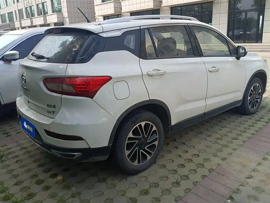 GAC Motor Trumpchi GS4 2017 — фото 3