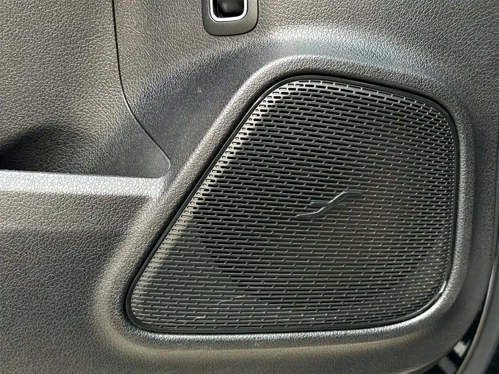 Mercedes-Benz GLB 2020 — фото 21