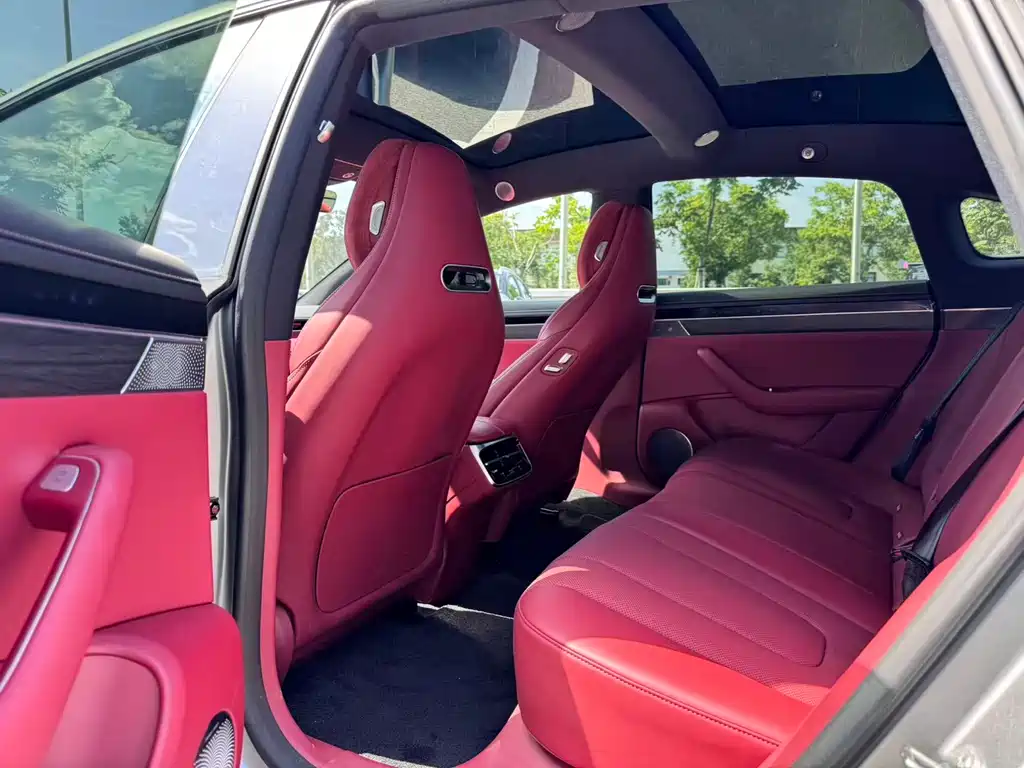 Luxeed Zhijie S7 2025