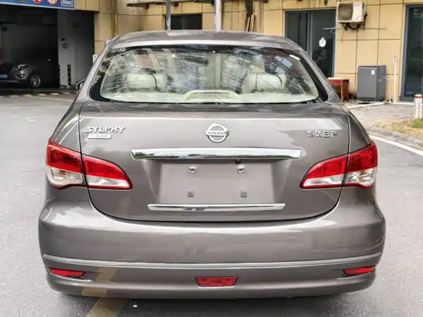 Nissan Sylphy 2013
