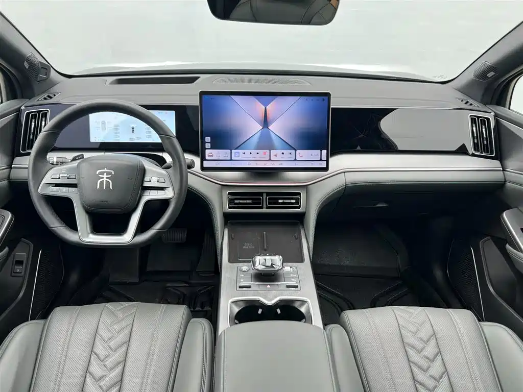 BYD L DM-i 2025 — фото 6