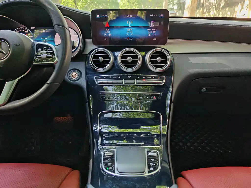 Mercedes-Benz GLC 2021 — фото 12