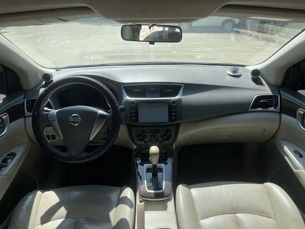 Nissan Sylphy 2012