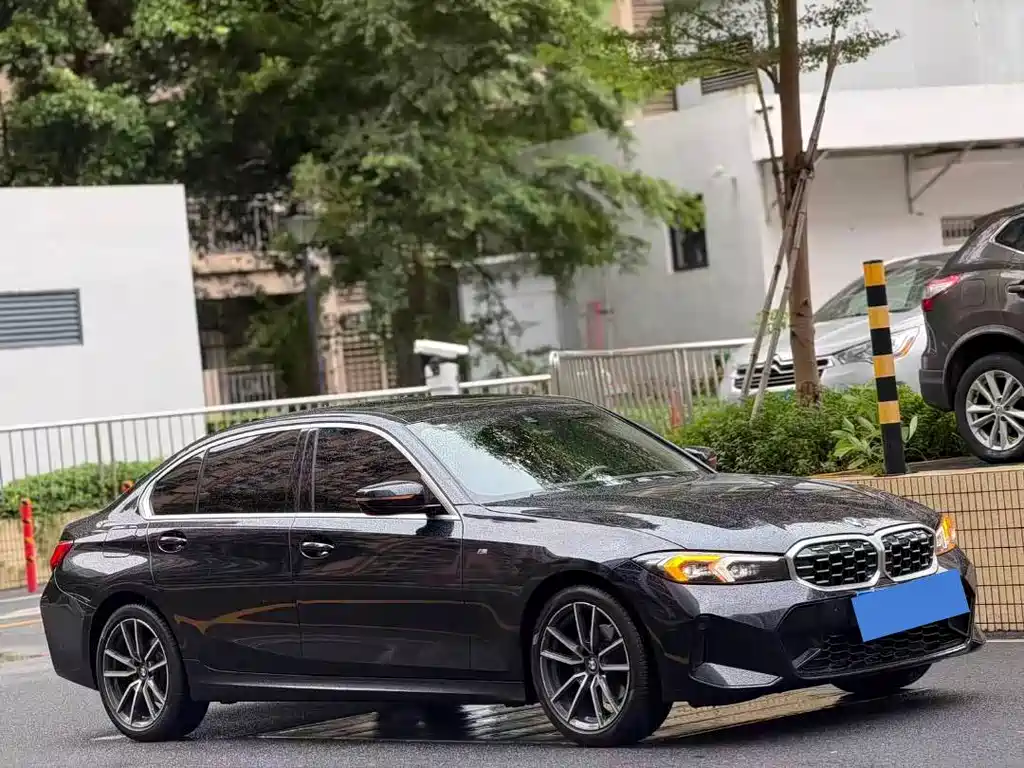 BMW 3 Series 2022