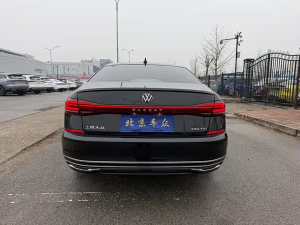 Volkswagen Passat 2024