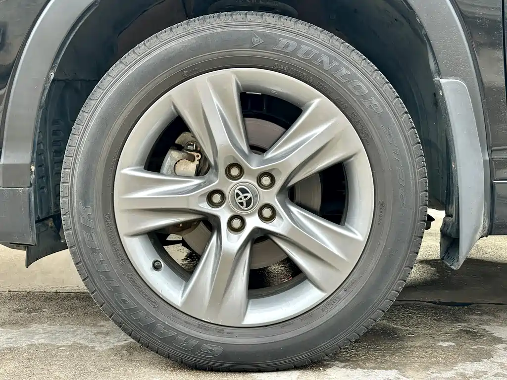 Toyota Highlander 2015 — фото 17