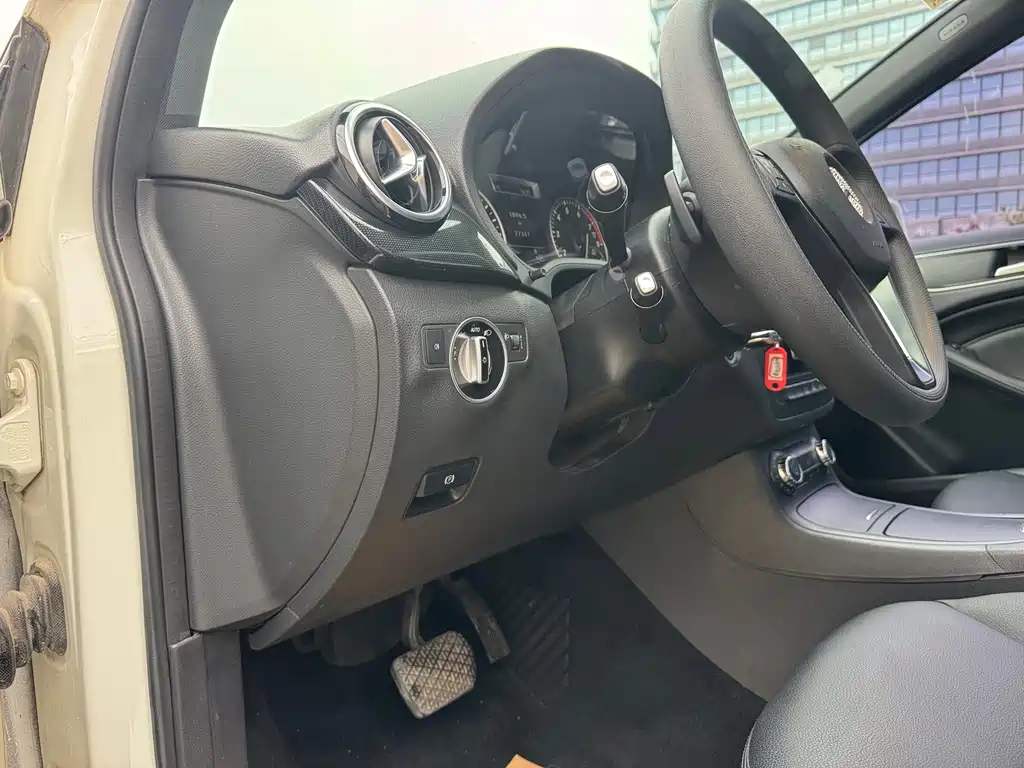 Mercedes-Benz B-Class 2014 — фото 14