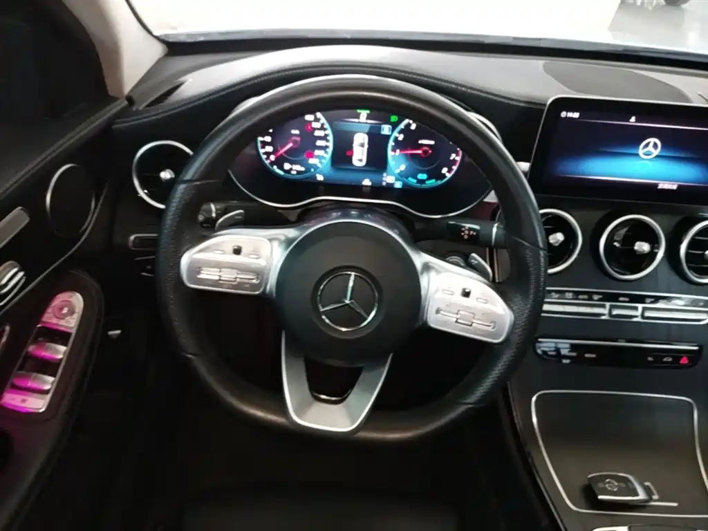 Mercedes-Benz C-Class 2021 — фото 11
